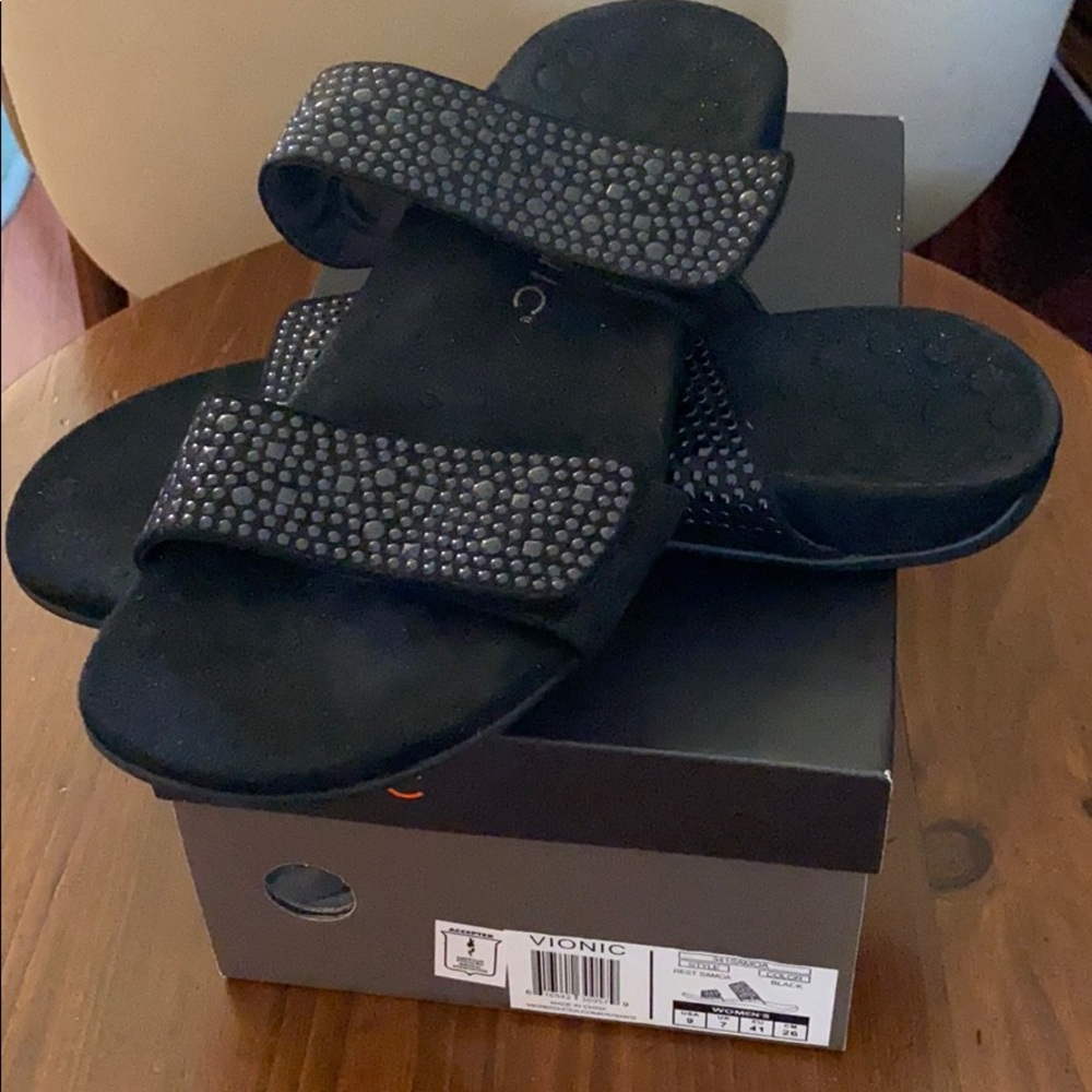 Vionic Black Samoa Sandal